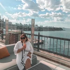 Meet your Posher, Madeleine